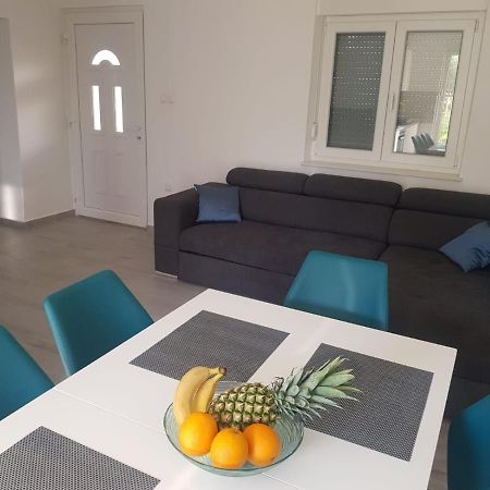 Apartman Milo - Zadar Buitenkant foto