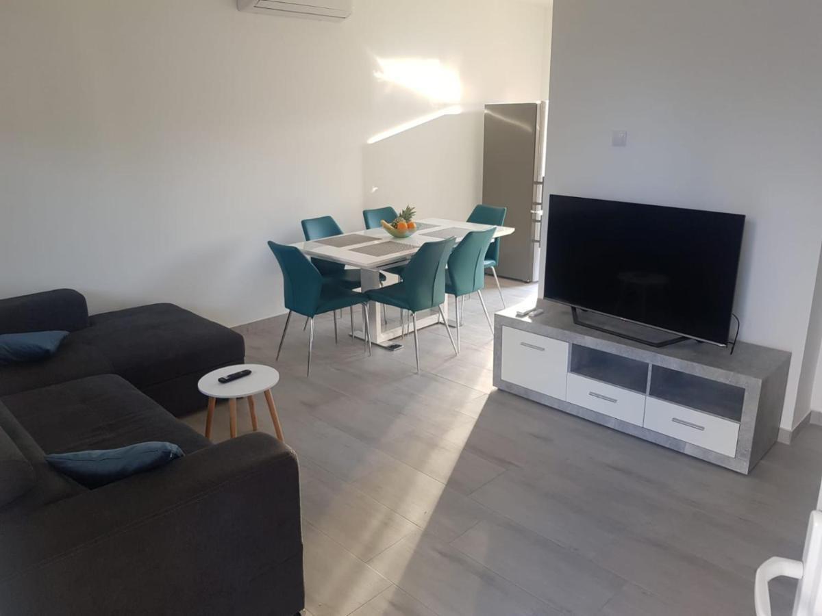 Apartman Milo - Zadar Buitenkant foto