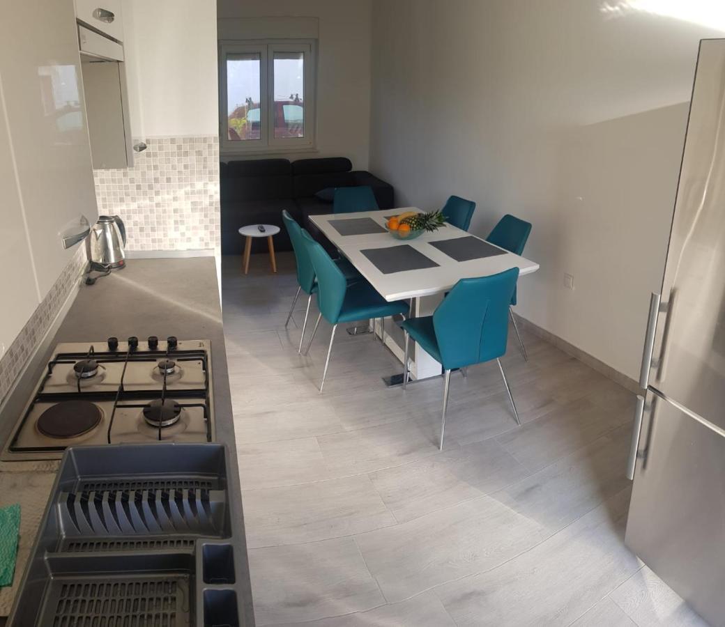 Apartman Milo - Zadar Buitenkant foto